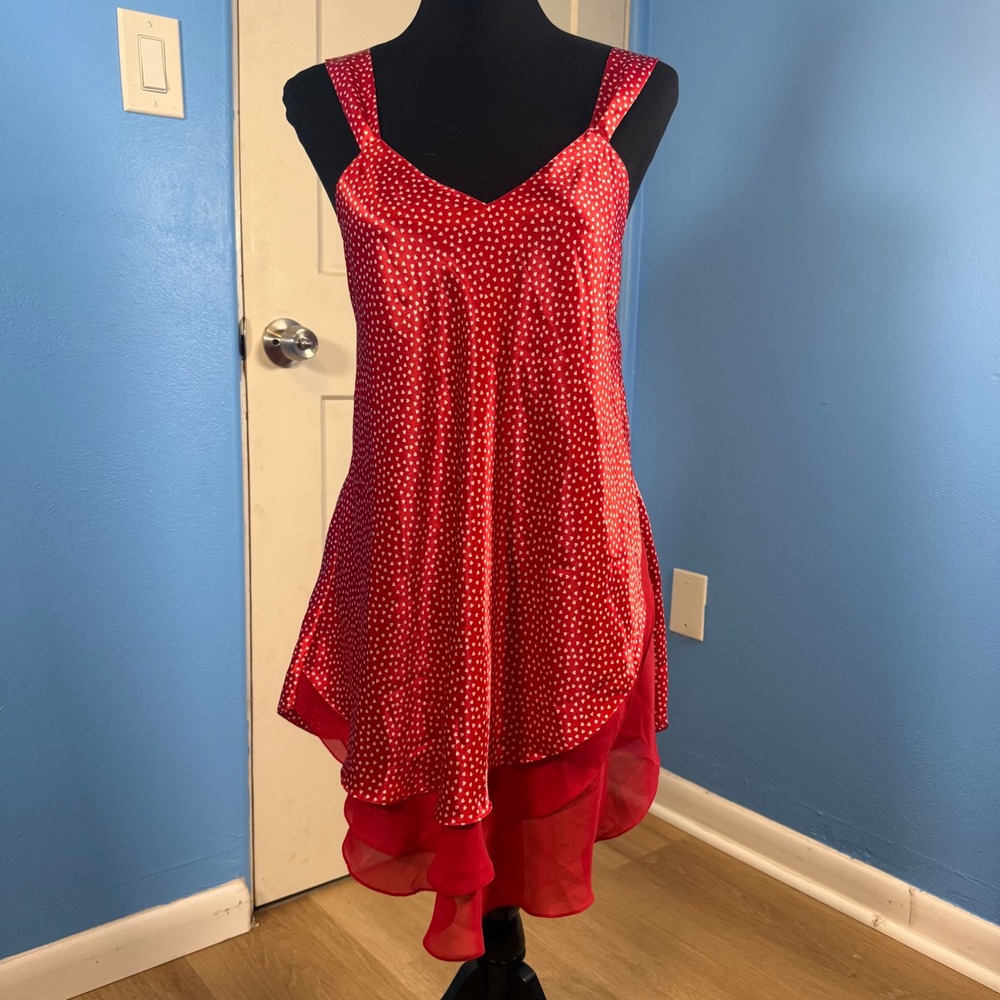 Mystique Intimates Red Heart Print Satin Tiered Chemise Nightgown Small Coquette